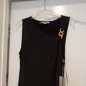 Cocktail dress with slit and gold chain embellishm